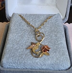 Coleman Co. Black Hills Gold Hummingbird 10kt Pendant with Necklace